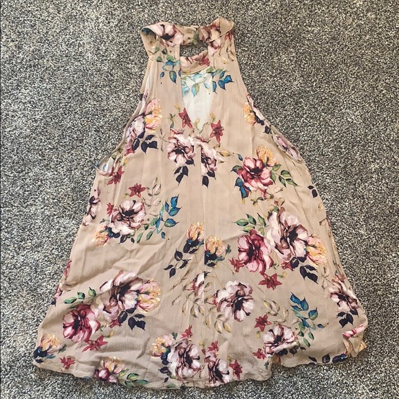 Floral flowy tank top - Picture 2 of 4